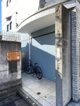 スカーラ神宮前の外観