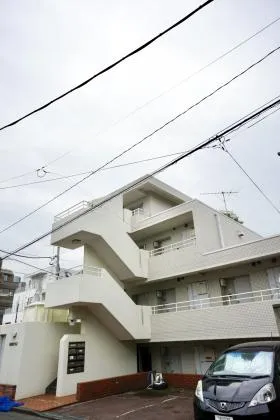 神宮前テラスビルの外観