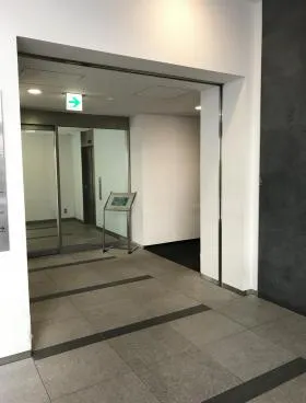 青山学院アスタジオの外観