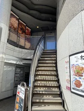 青山NSビルの外観