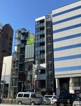 サクセス青山ビルの外観