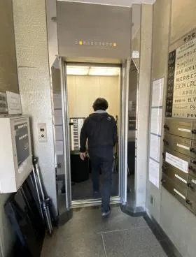 サクセス青山ビルの外観