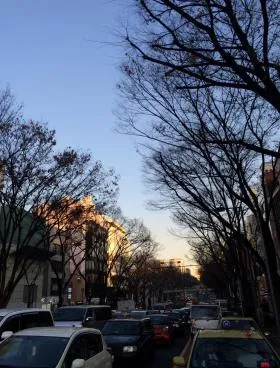 原宿八角館ビルの外観