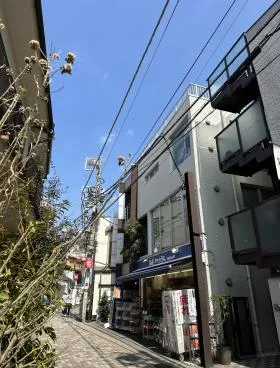 AIビルの外観
