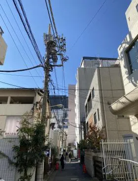 神宮前原ビルの外観