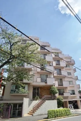 桜苑マンションの外観