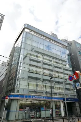 九段クレストビルの外観
