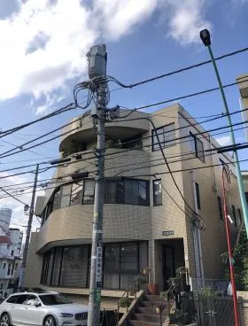K・Mビルの外観
