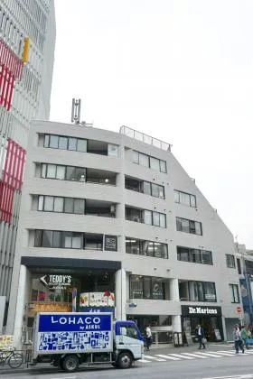 シニック関根の外観
