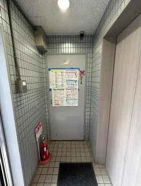 原宿こみやビルの外観