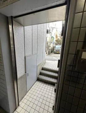 原宿こみやビルの外観
