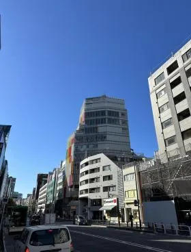 原宿こみやビルの外観