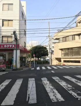 鳩森ビルの外観