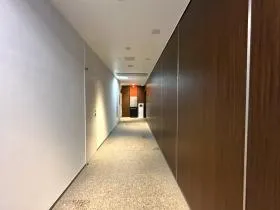 いちご神田小川町ビルの外観