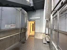 いちご神田小川町ビルの外観
