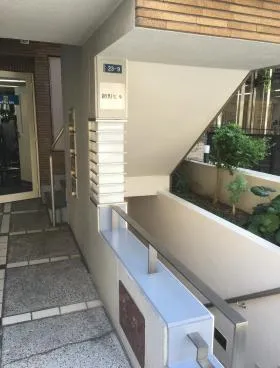 網野ビルの外観