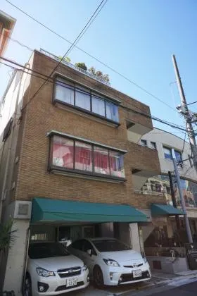 網野ビルの外観