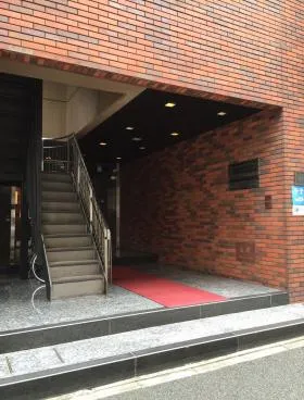 小川ビルの外観
