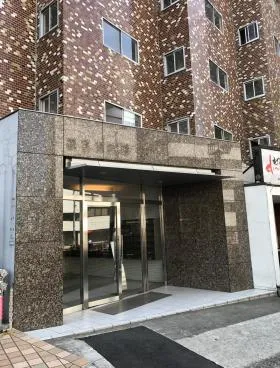 第7宮庭マンションビルの外観