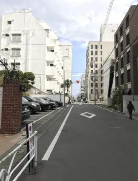 秀和神宮レジデンスの外観