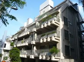 チサンマンションビルの外観