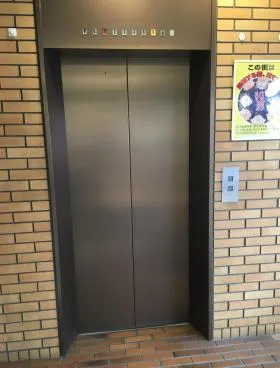 三井吉祥寺ビルの外観