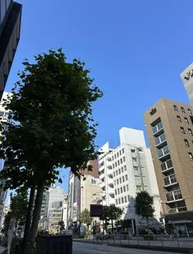オプティクスビルの外観