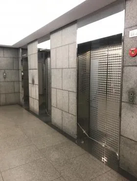 高輪泉岳寺駅前(旧:日石高輪)ビルの外観