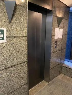 南平台宝来ビルの外観