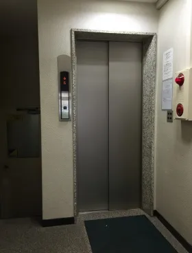 スガハラビルの外観