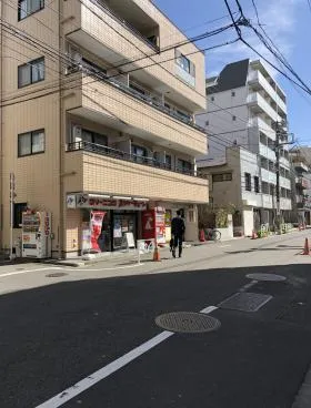 千駄ヶ谷マンハイムビルの外観