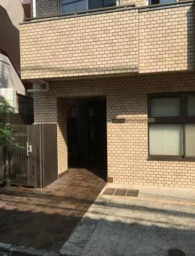 タカノビルの外観