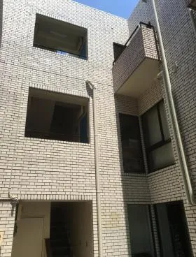 トーエイハイツビルの外観