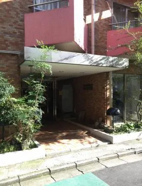 ウエストサイド新宿御苑(旧:アドス御苑マンション)の外観