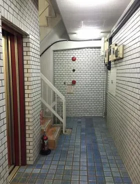 千駄ケ谷エレガンスビルの外観