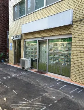 ワコー代々木ビルの外観