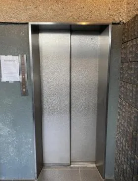 メイプルヒルズ千駄ケ谷の外観