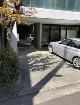 POOLビルの外観