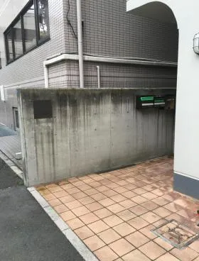 川名ビルの外観