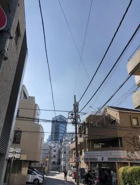 若松ビルの外観