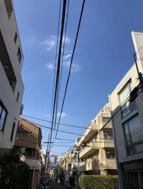 若松ビルの外観