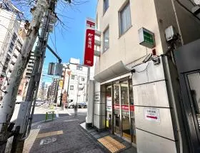 郵便局を通過、もう少し直進する