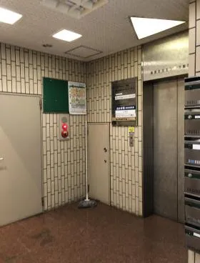 正栄ビルの外観