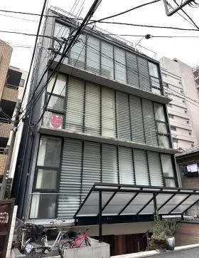 南麻布スキップフラットの外観