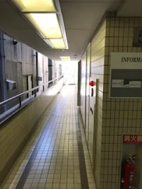 エクレ新宿ビルの外観