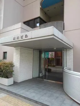 NNビルの外観