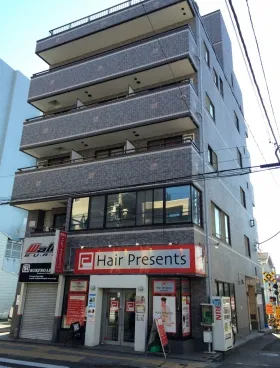 GS丸岡ビルの外観
