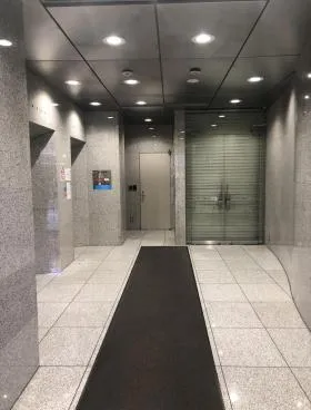 コアビルの外観
