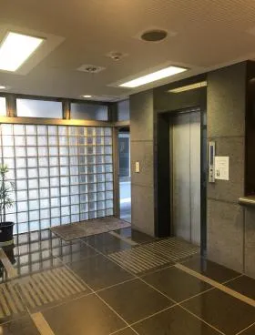 一清本館ビルの外観