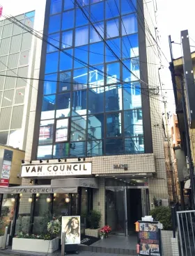 シュールビルの外観